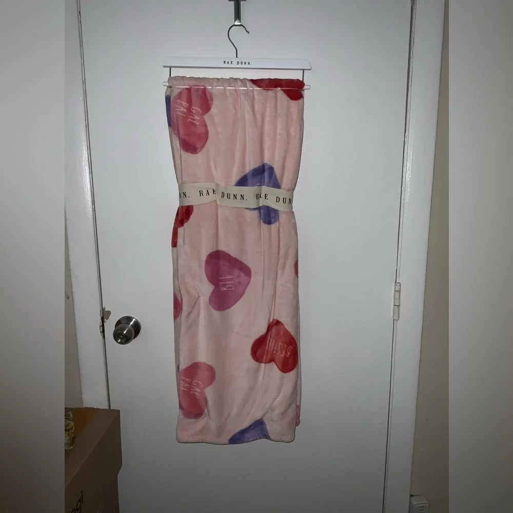 Rae Dunn Conversational Hearts Valentine’s Day Blanket / Throw